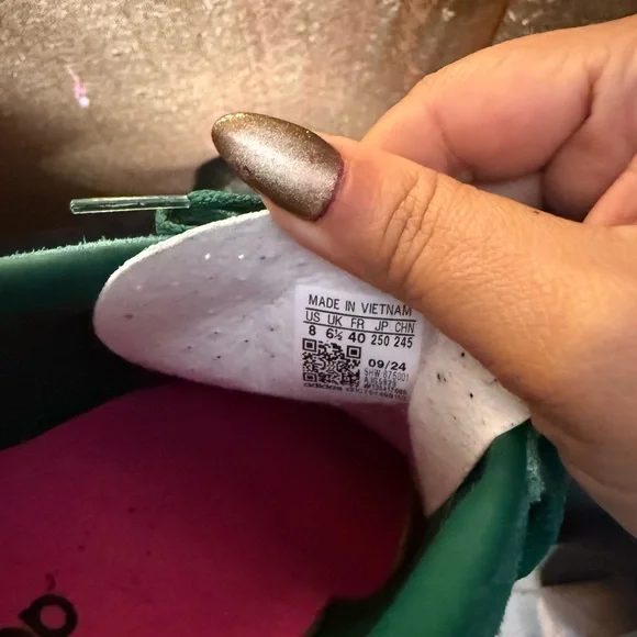 Adidas Green and Pink Interior Shoes - Picture 2 of 5